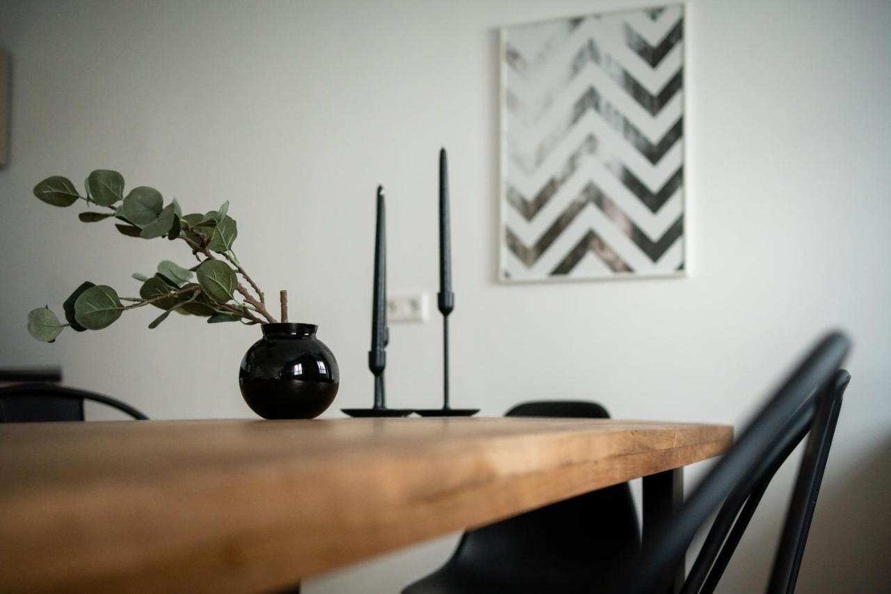 Oldtown Studio Apartment With 2 Bathrooms Düsseldorf Exterior foto